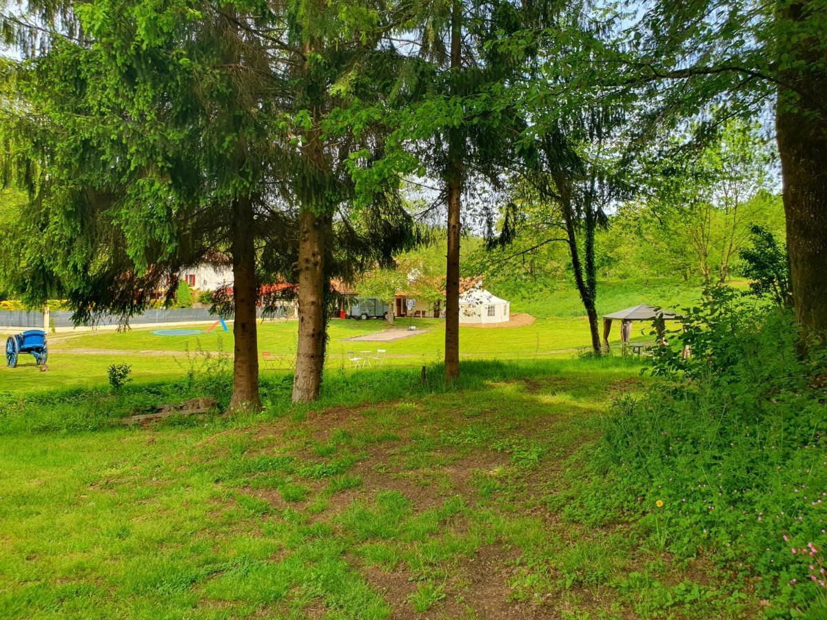Moulin Du Pommier Glamping & Camping Saulgond Ngoại thất bức ảnh